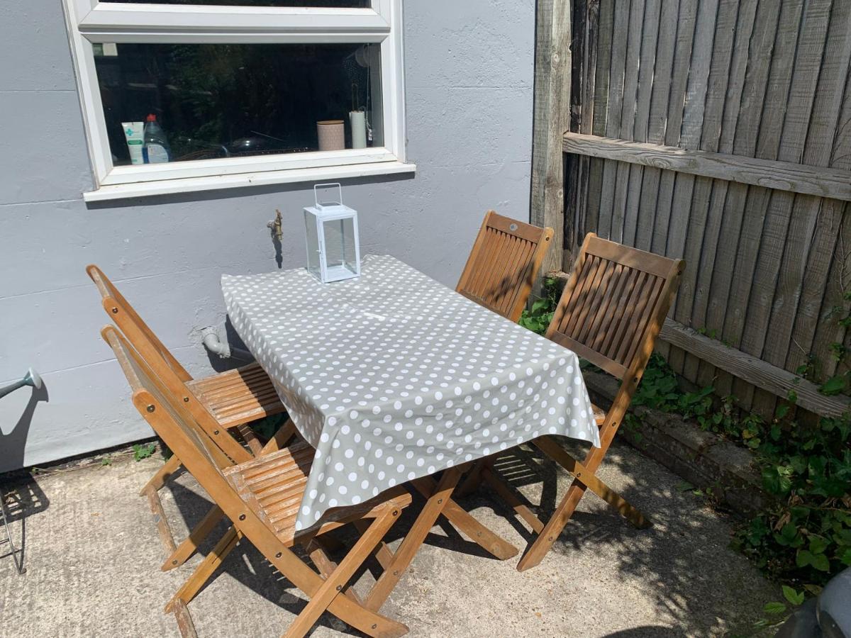 Three Bedroom House With Garden Folkestone Exterior photo